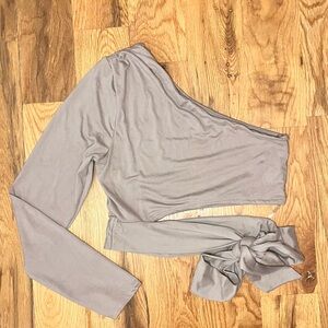 AKIRA Taupe One-Shoulder Long Sleeve Crop Top with Tie